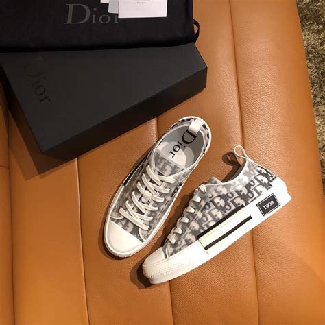 dior b23 newspaper low|christian dior sneakers low top.